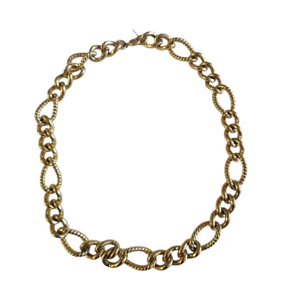 Signed Trifari Vintage Big Bold Heavy Link Golden Chain Necklace 106.8 Grams!! - Picture 3 of 9